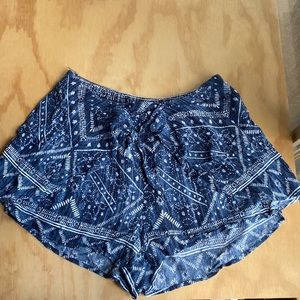 Blue patterned flowing shorts